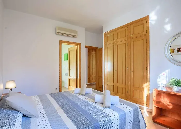 Paula Cala En Porter (Menorca)