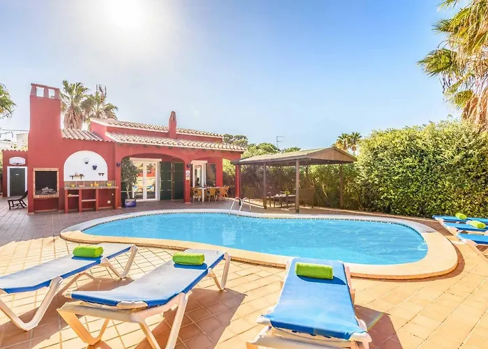 Paula Cala En Porter (Menorca)